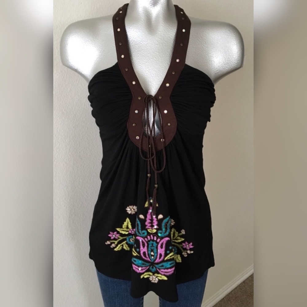Soul Revival Embroidered Top - Picture 2 of 7